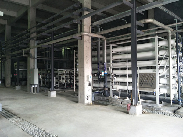 造紙廠污水怎么處理？污水處理設備來幫您！